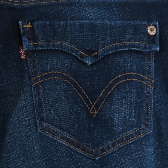 Levis 529 Womens Jeans Size 36x31 Curvy Straight Mid Rise Dark Wash Blue Denim - Picture 8 of 10